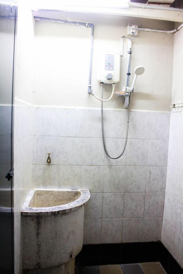 Q hotel Kuala Perlis Bagian luar foto